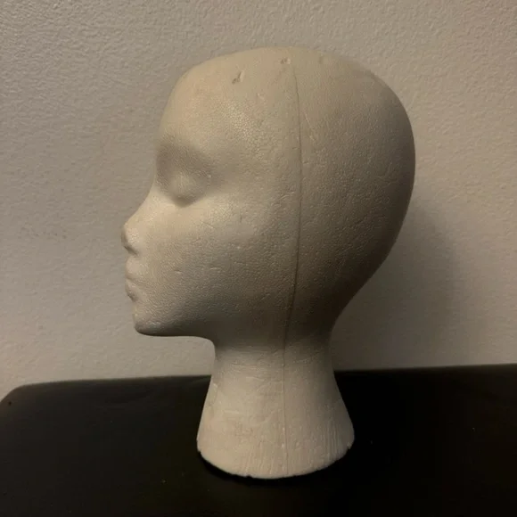styrofoam feminine MANNEQUIN display HEAD for WIGS and HATS - Picture 3 of 5